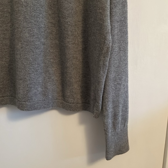 Icone VGUC grey sweater. Size M. - Picture 4 of 9